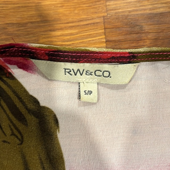 RW&CO floral blouse sz small - Picture 6 of 7